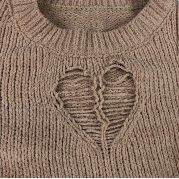 Tan Distressed Heart Sweater - Picture 4 of 6